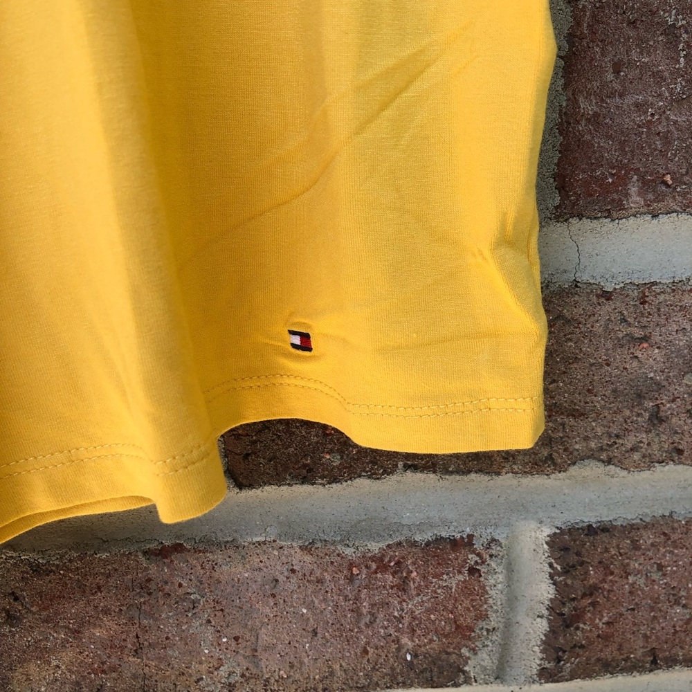 Tommy Hilfiger yellow sleeveless blouse NWT Women Large - Picture 2 of 13